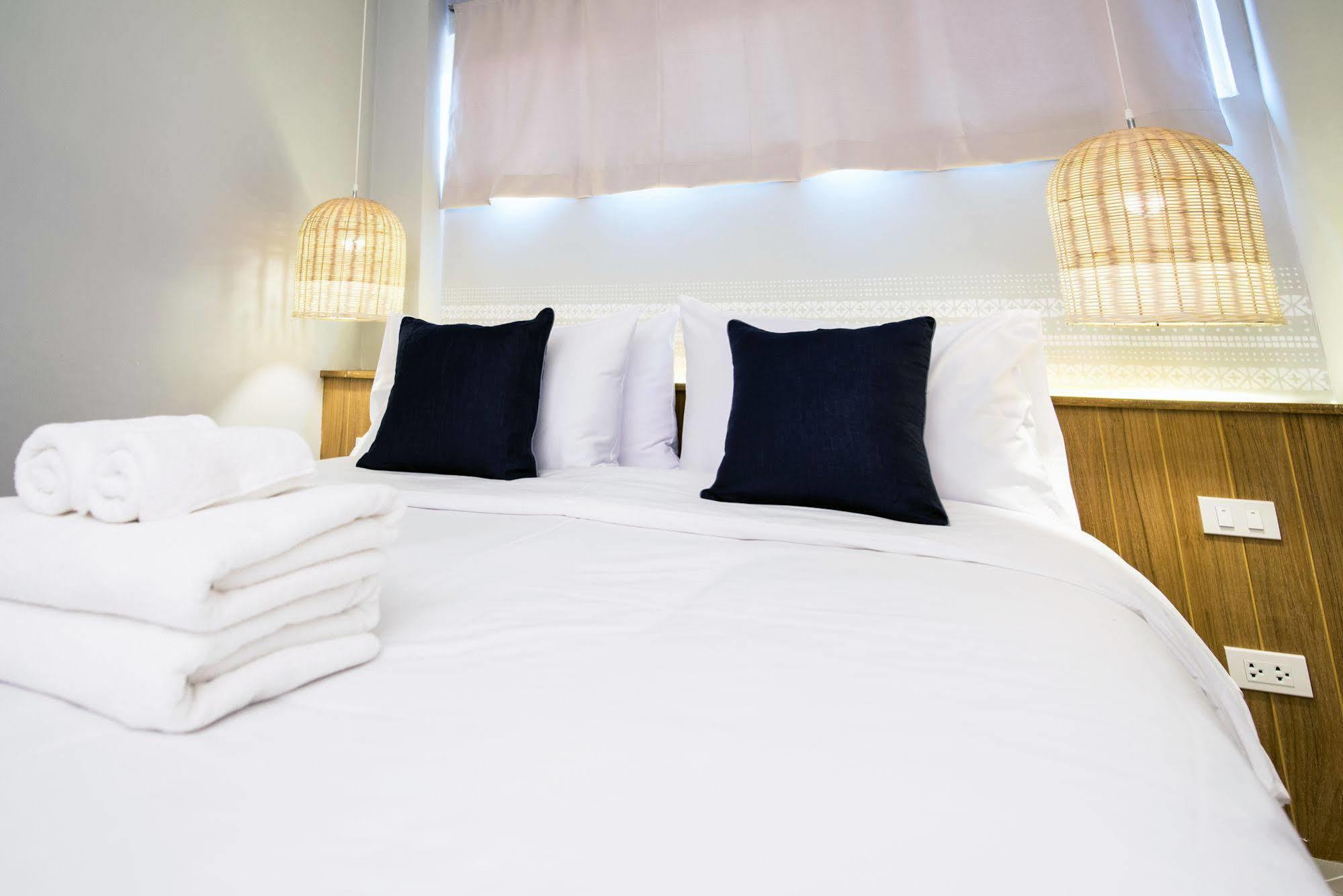 Thapae Happy House Hotel Chiang Mai Exterior photo